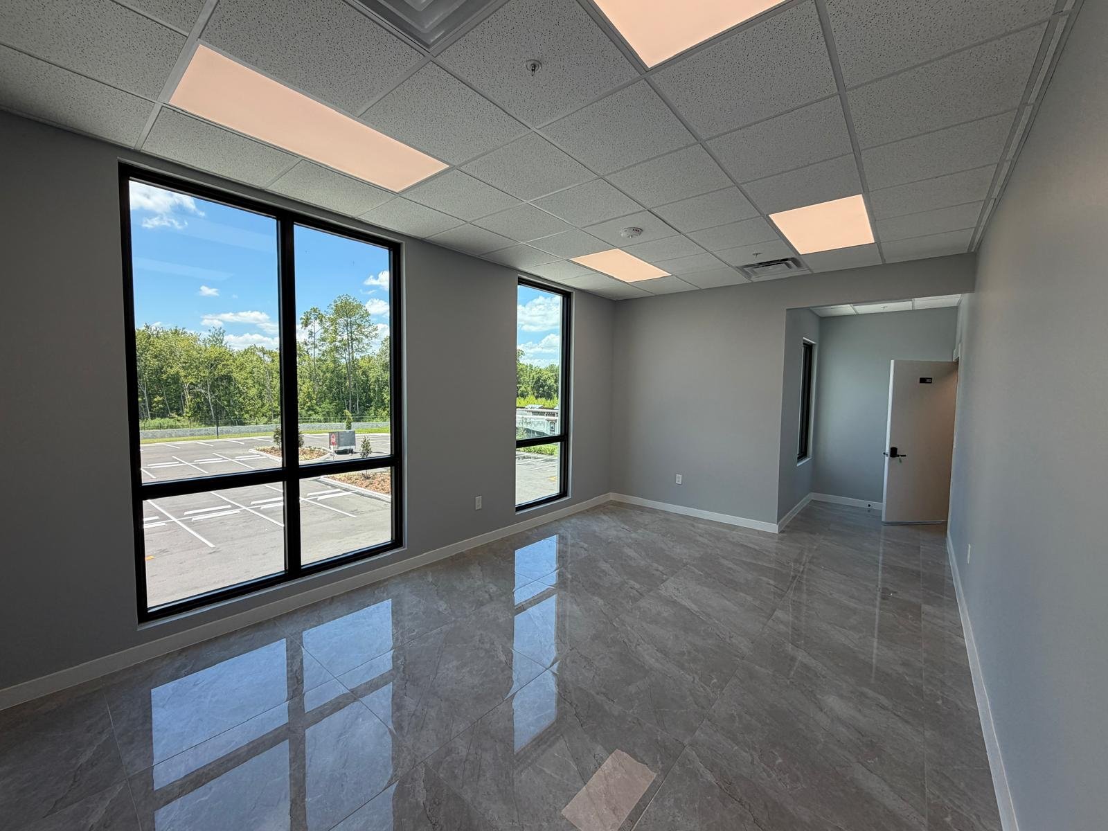 Combined Office Units – 345 Sq Ft
